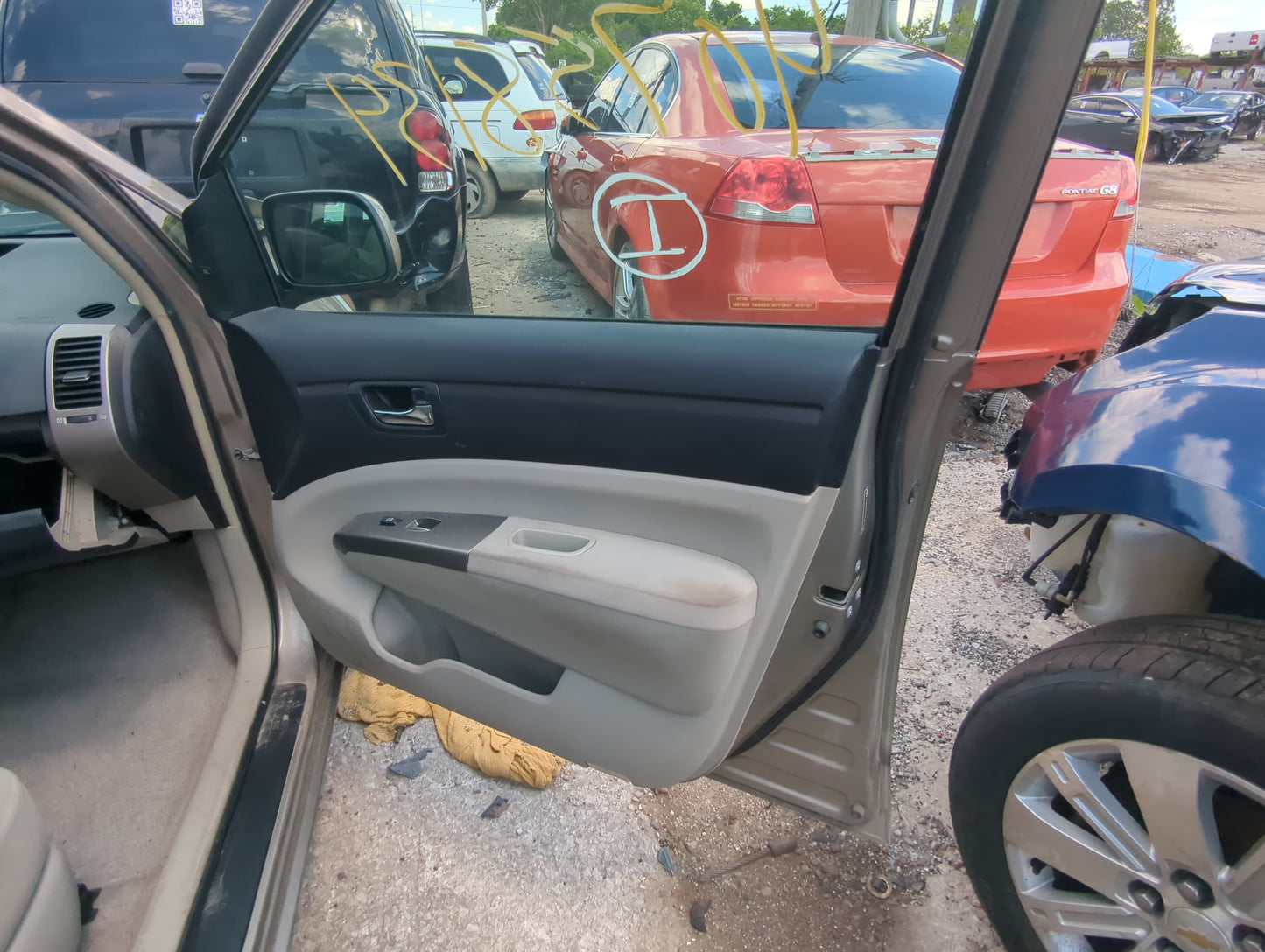 2008 Toyota Prius Front Right Passenger Interior Door Panel Trim 1076173 - Oemusedautoparts1.com