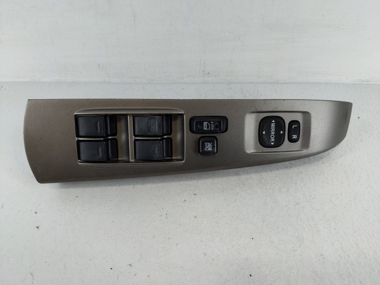 2004-2009 Toyota Prius Master Power Window Switch Replacement Driver Side Left P/N:2324702C 84820-47050 Fits OEM Used Auto P