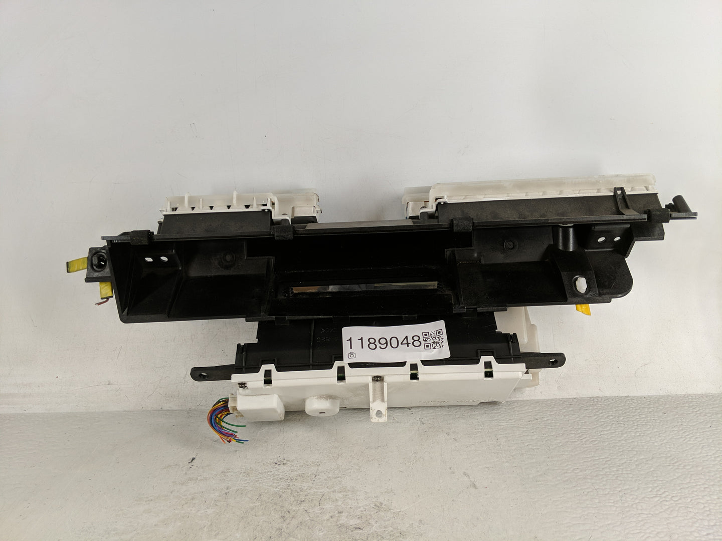 2006-2009 Toyota Prius Instrument Cluster Speedometer Gauges P/N:83800-47291-A Fits Fits 2006 2007 2008 2009 OEM Used Auto P