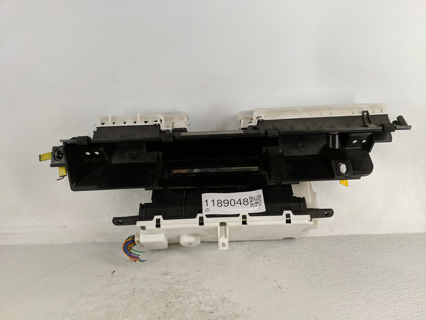 2006-2009 Toyota Prius Instrument Cluster Speedometer Gauges P/N:83800-47291-A Fits Fits 2006 2007 2008 2009 OEM Used Auto P