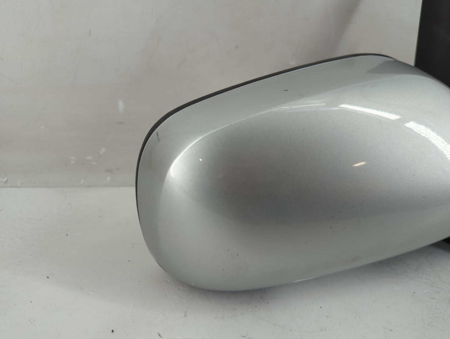 2004-2009 Toyota Prius Passenger Side View Mirror - Right Door Mirror OEM Used - Oemusedautoparts1.com