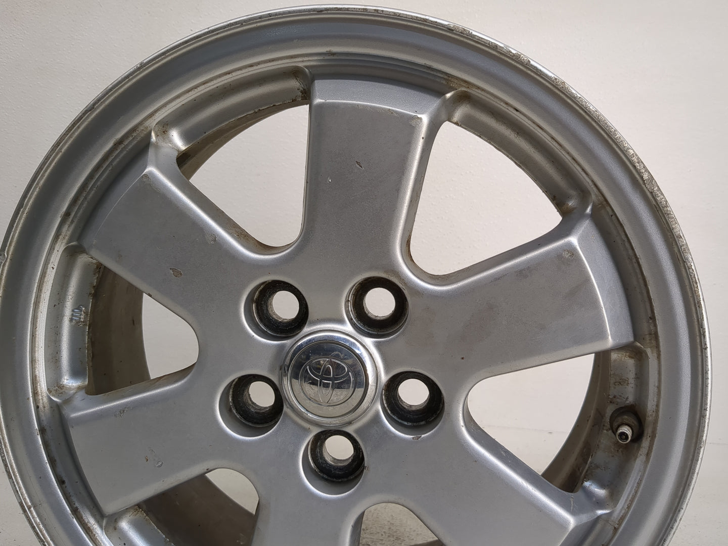 2004-2009 Toyota Prius Oem Wheel Rim - Oemusedautoparts1.com