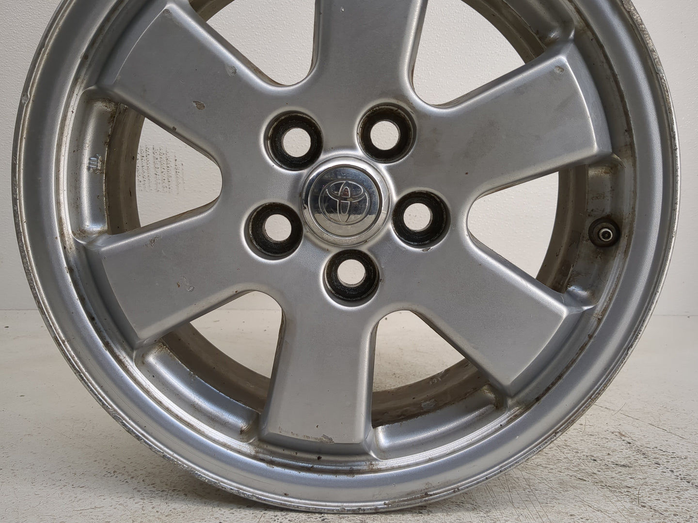 2004-2009 Toyota Prius Oem Wheel Rim - Oemusedautoparts1.com