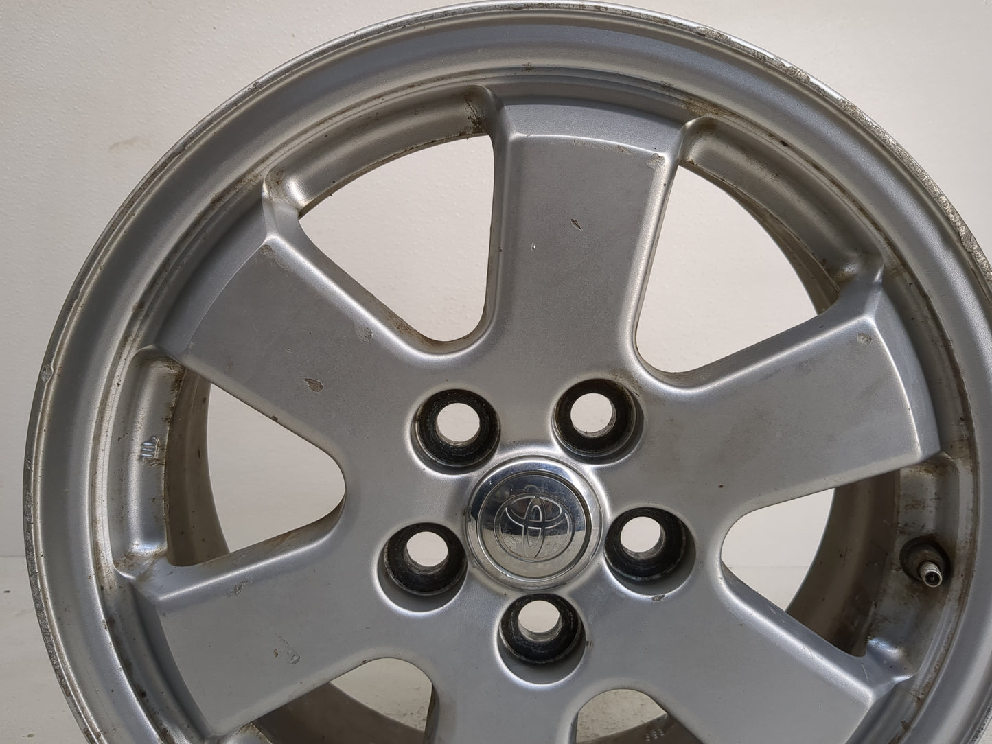 2004-2009 Toyota Prius Oem Wheel Rim - Oemusedautoparts1.com