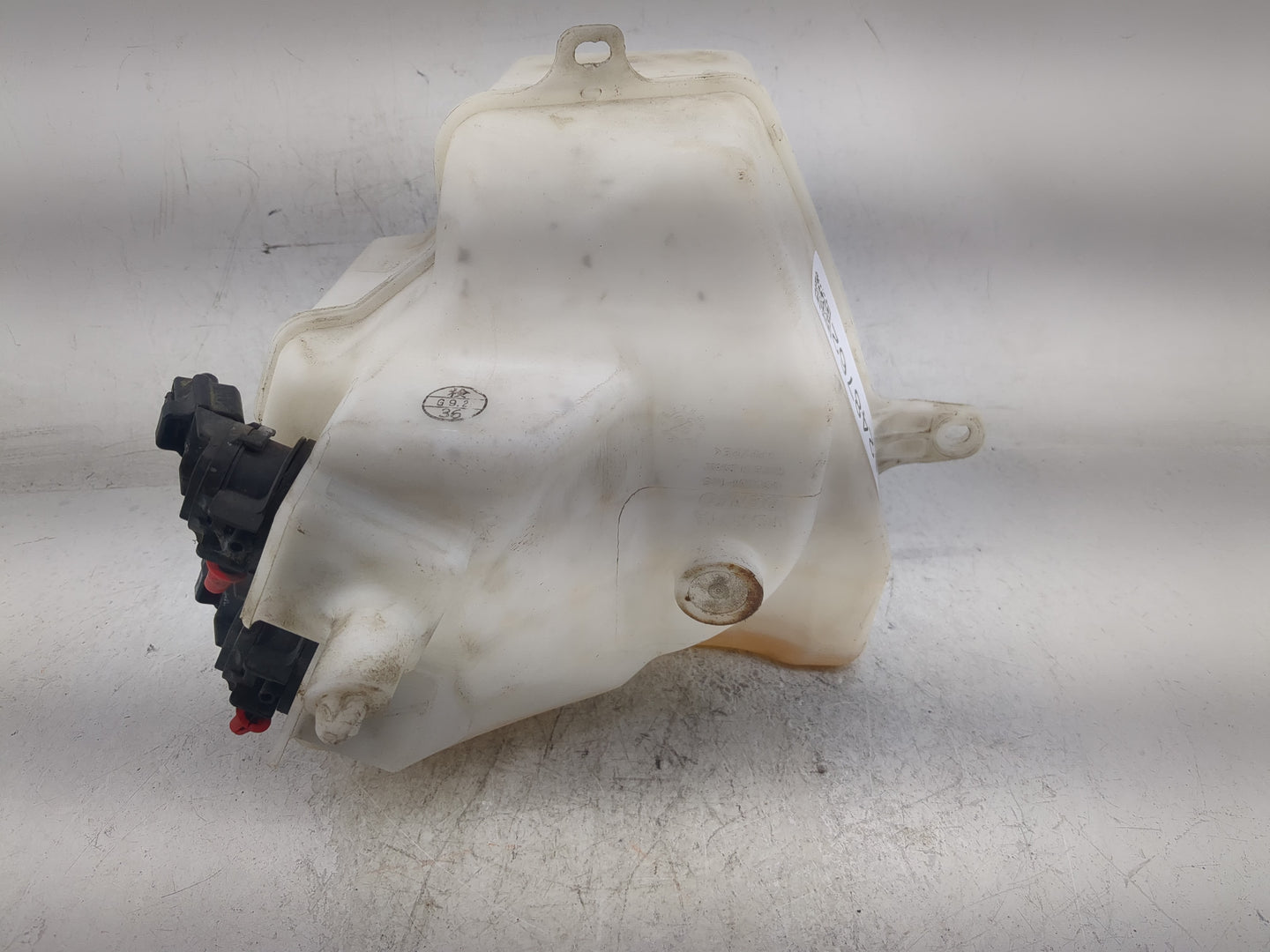 2004-2009 Toyota Prius Windshield Washer Fluid Reservoir Bottle Oem - Oemusedautoparts1.com