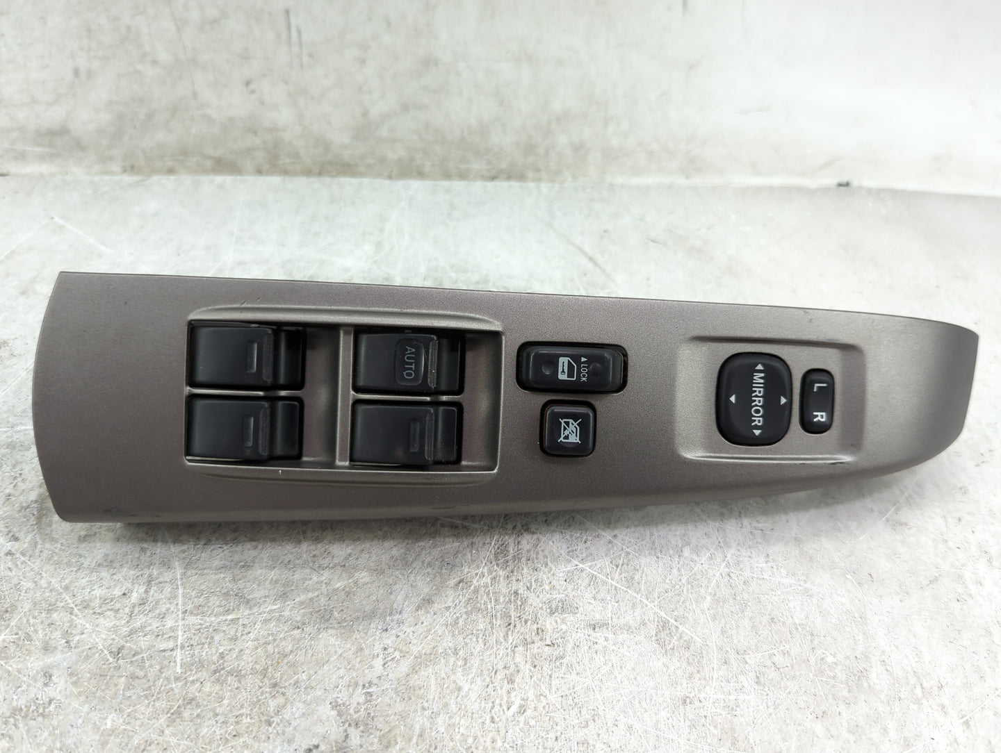 2004-2013 Toyota Prius Master Power Window Switch Replacement Driver Side Left P/N:84820-47050 Fits OEM Used Auto Parts - Oe