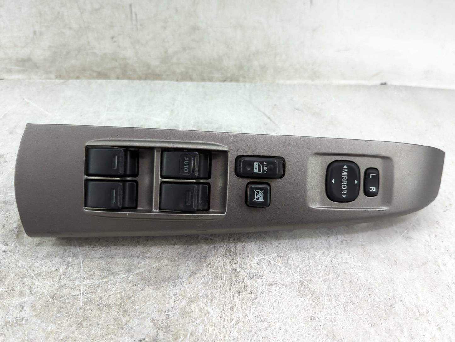 2004-2013 Toyota Prius Master Power Window Switch Replacement Driver Side Left P/N:84820-47050 Fits OEM Used Auto Parts - Oe