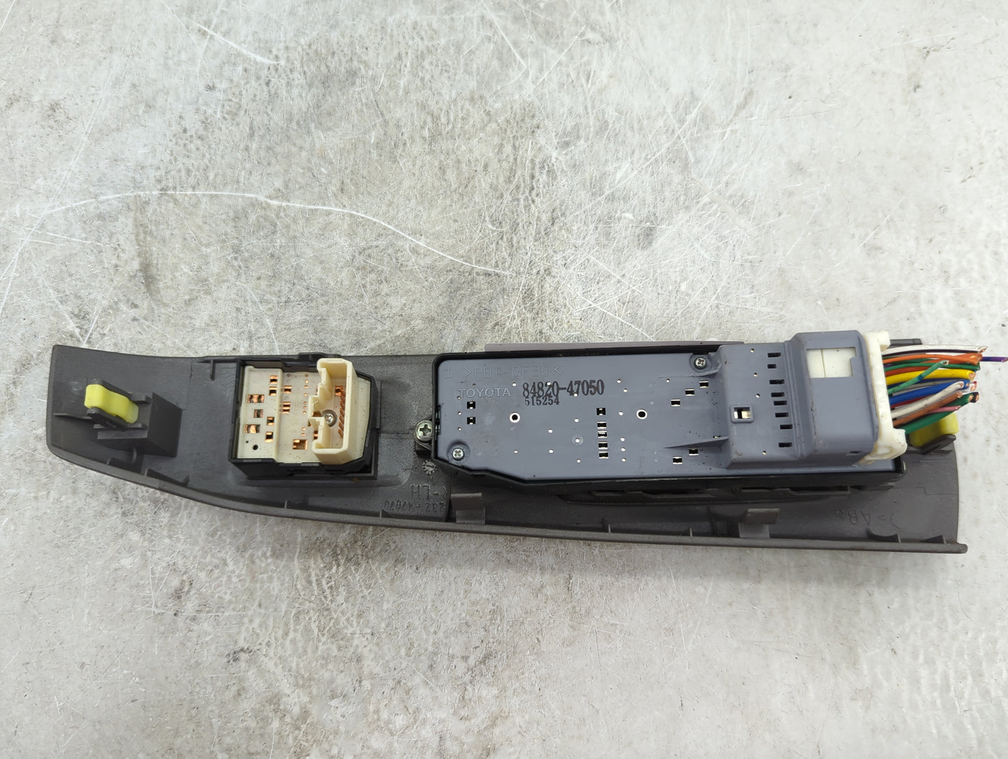 2004-2013 Toyota Prius Master Power Window Switch Replacement Driver Side Left P/N:84820-47050 Fits OEM Used Auto Parts - Oe