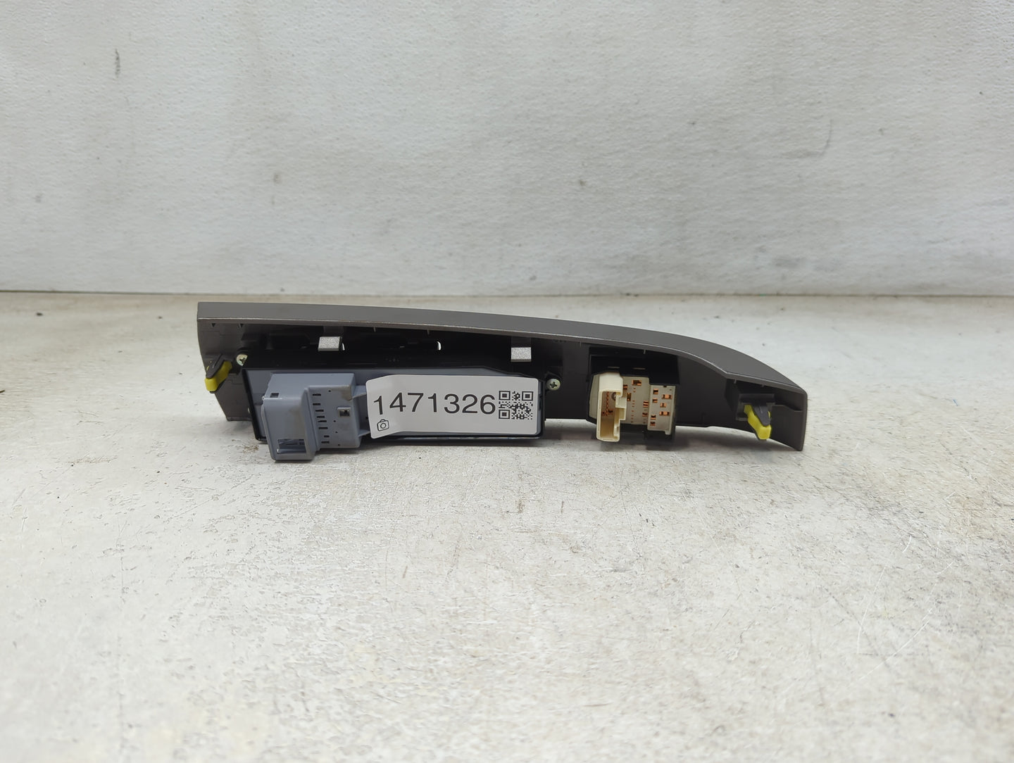 2004-2009 Toyota Prius Master Power Window Switch Replacement Driver Side Left P/N:84232-47070 Fits OEM Used Auto Parts - Oe