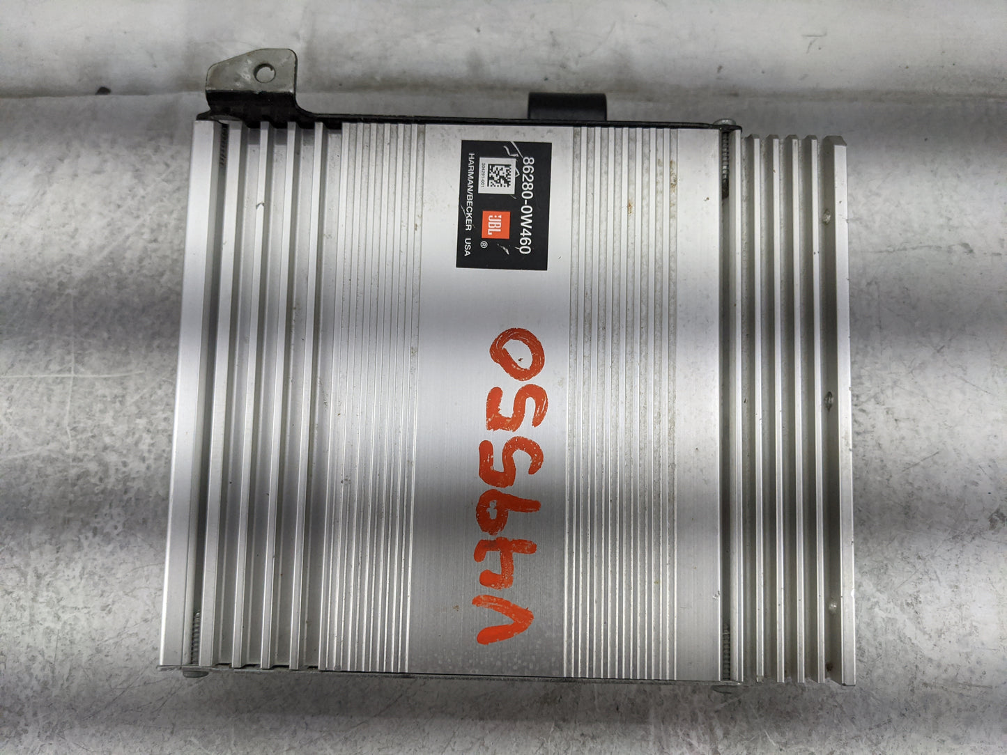 2006-2009 Toyota Prius Radio Speaker Amplifier 86280-0w460 - Oemusedautoparts1.com