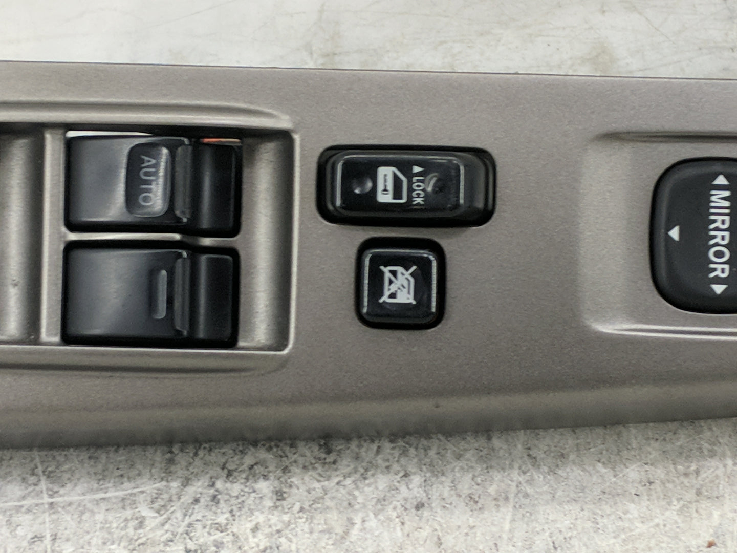 2004-2009 Toyota Prius Master Power Window Switch Replacement Driver Side Left P/N:74232-47070 Fits OEM Used Auto Parts - Oe