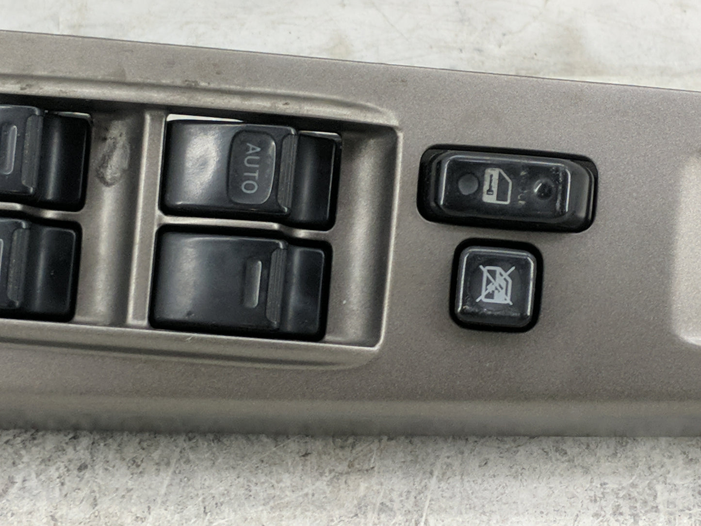 2004-2009 Toyota Prius Master Power Window Switch Replacement Driver Side Left P/N:74232-47070 Fits OEM Used Auto Parts - Oe
