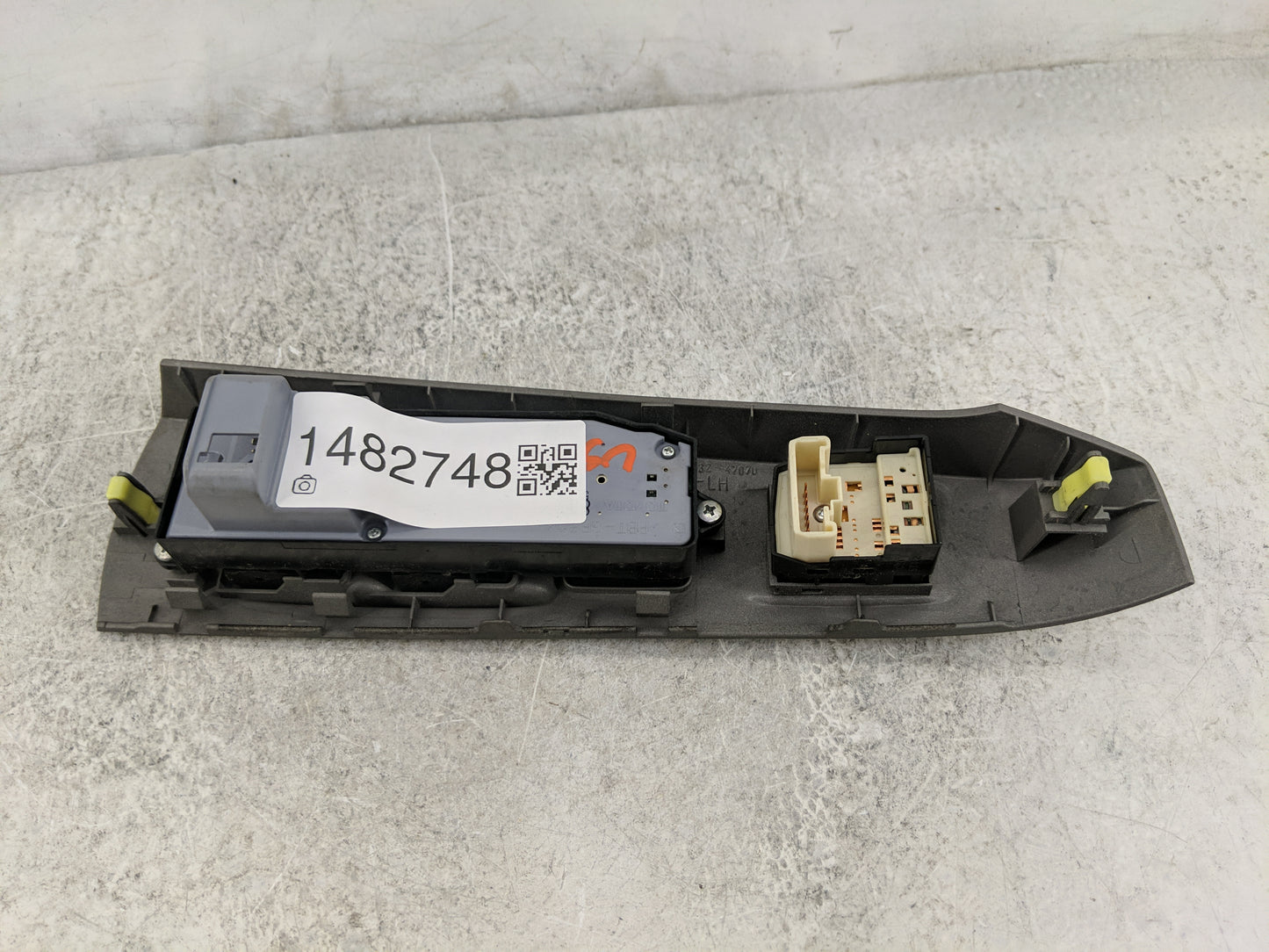 2004-2009 Toyota Prius Master Power Window Switch Replacement Driver Side Left P/N:74232-47070 Fits OEM Used Auto Parts - Oe