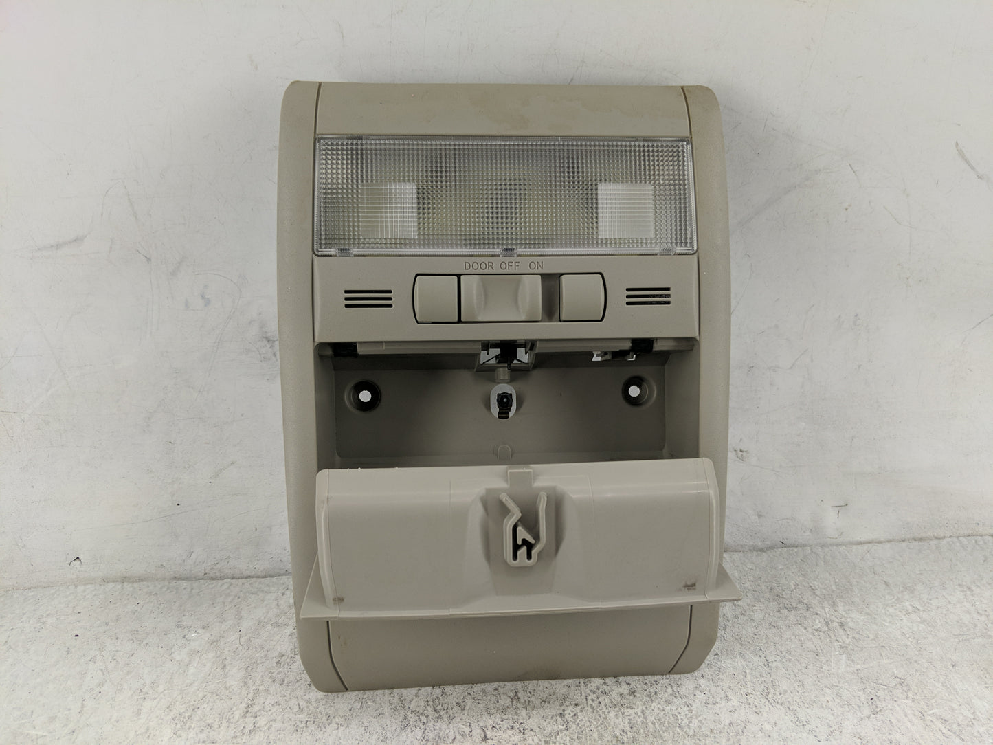 2008 Toyota Prius Overhead Roof Console Tan - Oemusedautoparts1.com
