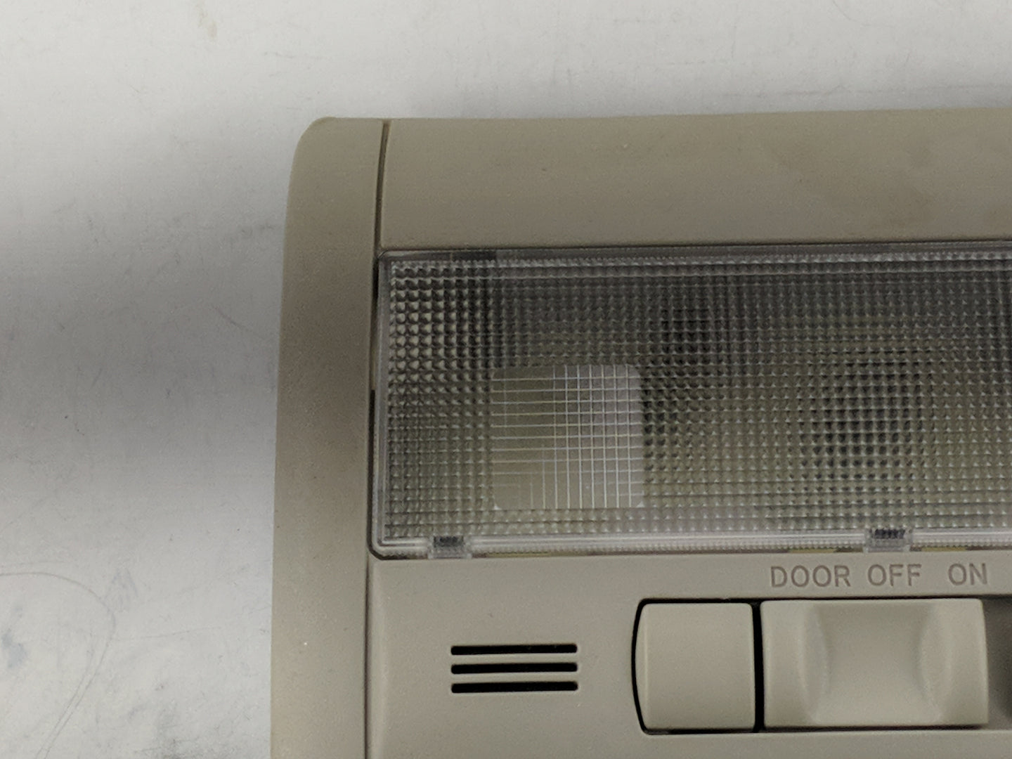 2008 Toyota Prius Overhead Roof Console Tan - Oemusedautoparts1.com