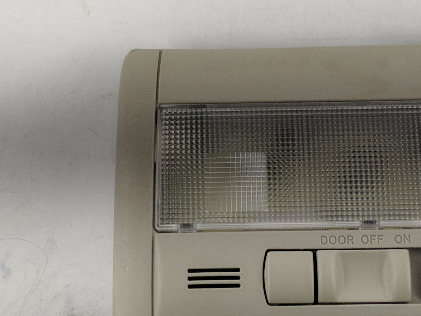 2008 Toyota Prius Overhead Roof Console Tan - Oemusedautoparts1.com