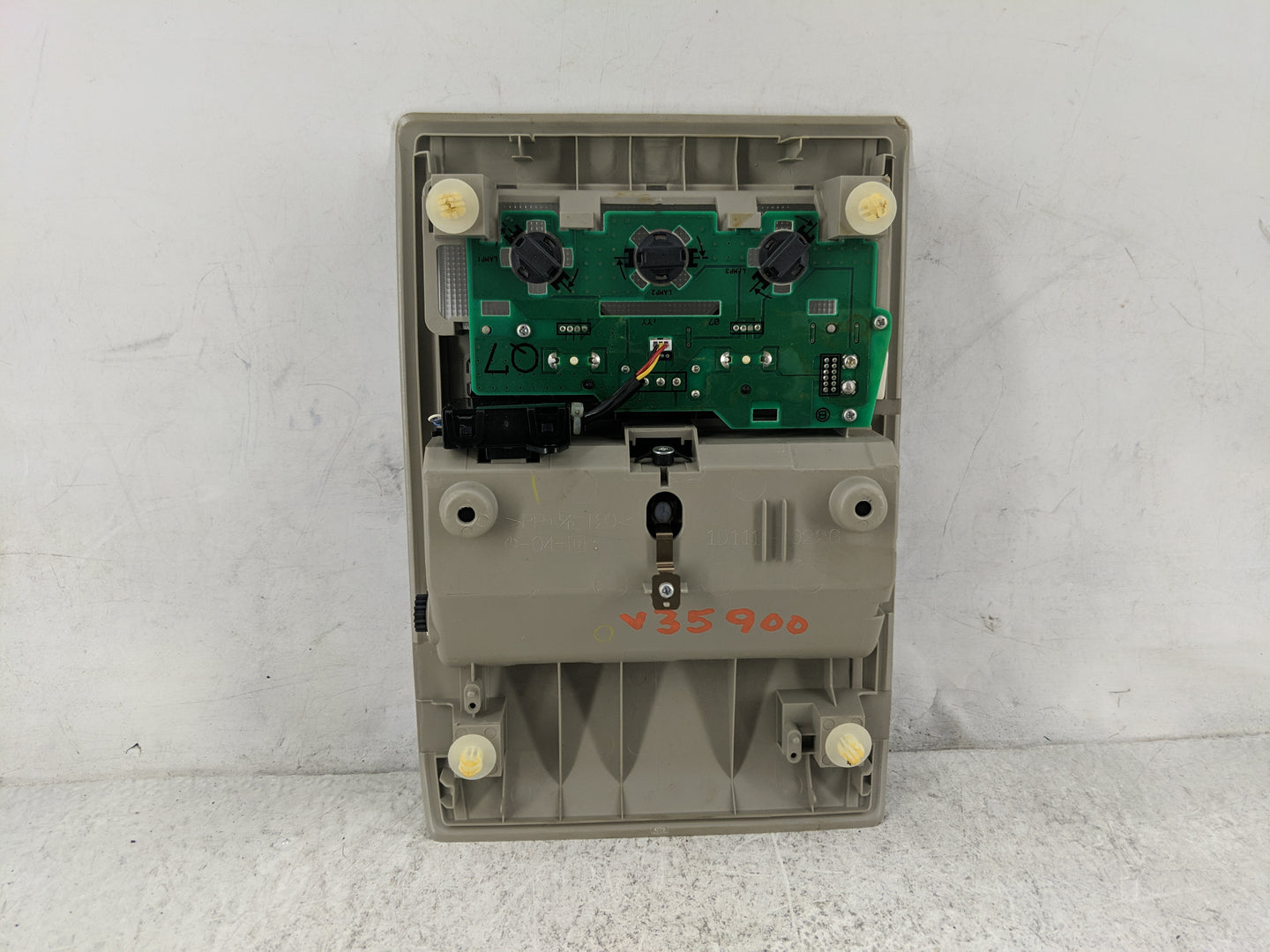 2008 Toyota Prius Overhead Roof Console Tan - Oemusedautoparts1.com