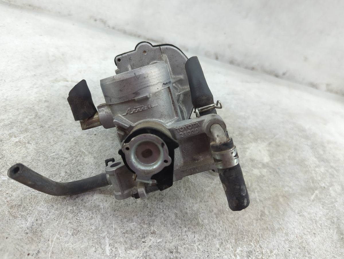 2001-2009 Toyota Prius Throttle Body P/N:89452-30150 Fits Fits 2001 2002 2003 2004 2005 2006 2007 2008 2009 OEM Used Auto Pa