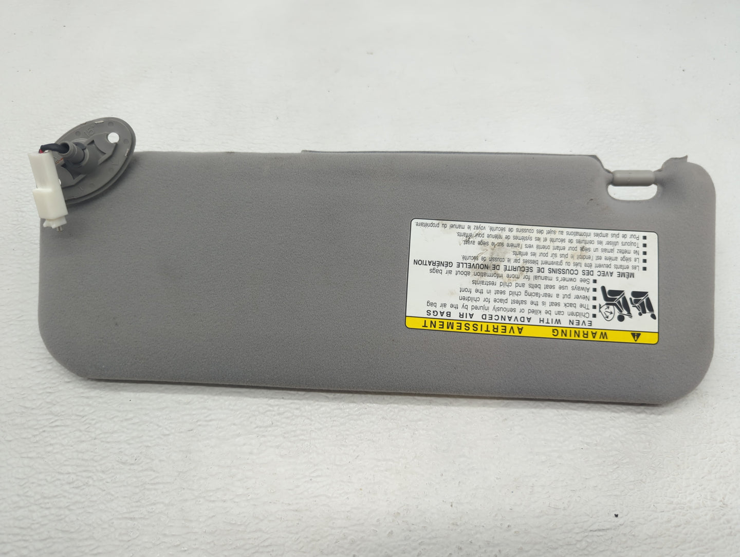 2006-2009 Toyota Prius Sun Visor Shade Replacement Passenger Right Mirror Fits Fits 2006 2007 2008 2009 OEM Used Auto Parts 