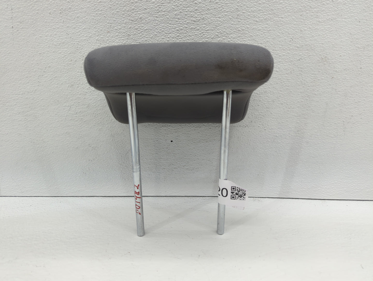 2006-2009 Toyota Prius Headrest Head Rest Front Driver Passenger Seat Fits Fits 2006 2007 2008 2009 OEM Used Auto Parts - Oe