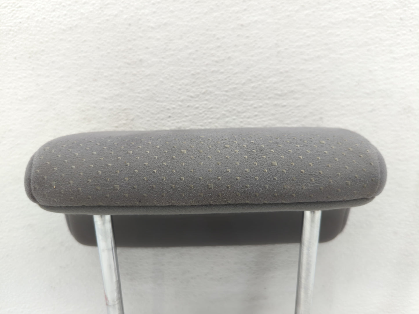 2008-2009 Toyota Prius Headrest Head Rest Front Driver Passenger Seat Fits Fits 2008 2009 OEM Used Auto Parts - Oemusedautop