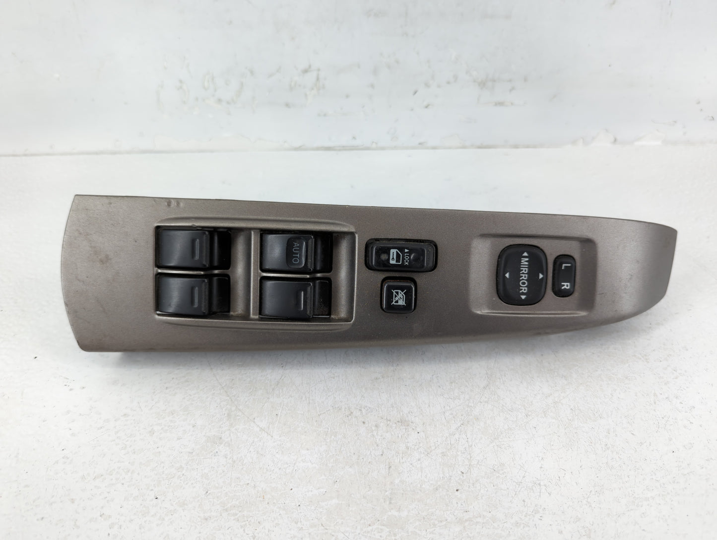 2004-2009 Toyota Prius Master Power Window Switch Replacement Driver Side Left P/N:84820-47050 Fits OEM Used Auto Parts - Oe