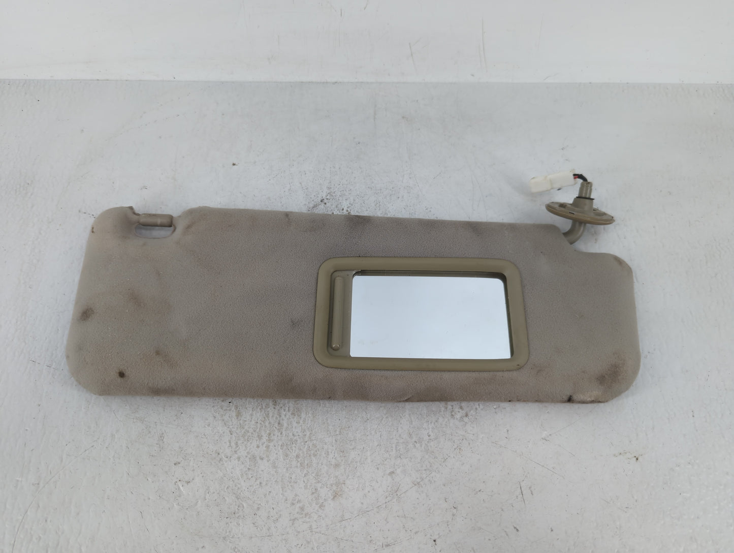 2006-2009 Toyota Prius Sun Visor Shade Replacement Passenger Right Mirror Fits Fits 2006 2007 2008 2009 OEM Used Auto Parts 