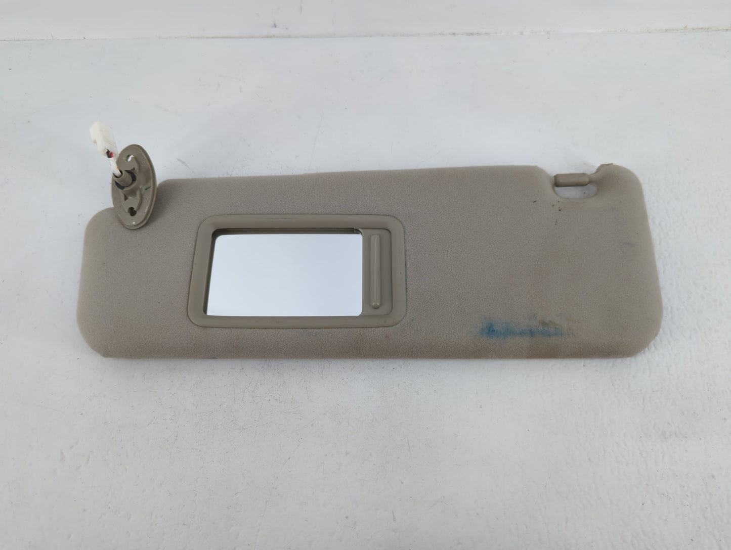 2006-2009 Toyota Prius Sun Visor Shade Replacement Passenger Right Mirror Fits Fits 2006 2007 2008 2009 OEM Used Auto Parts 