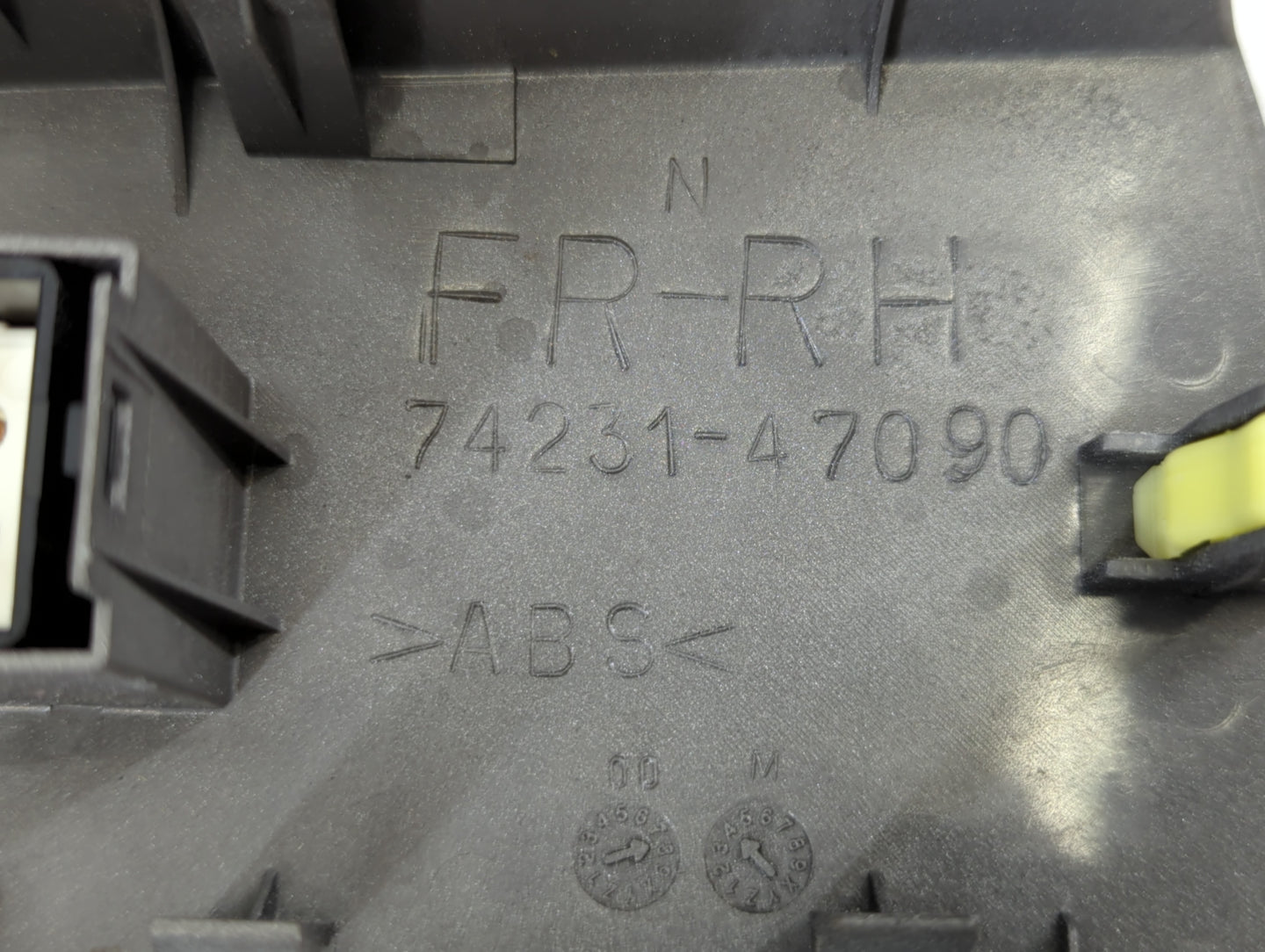 2004-2009 Toyota Prius Master Power Window Switch Replacement Driver Side Left P/N:74231-47090 Fits OEM Used Auto Parts - Oe