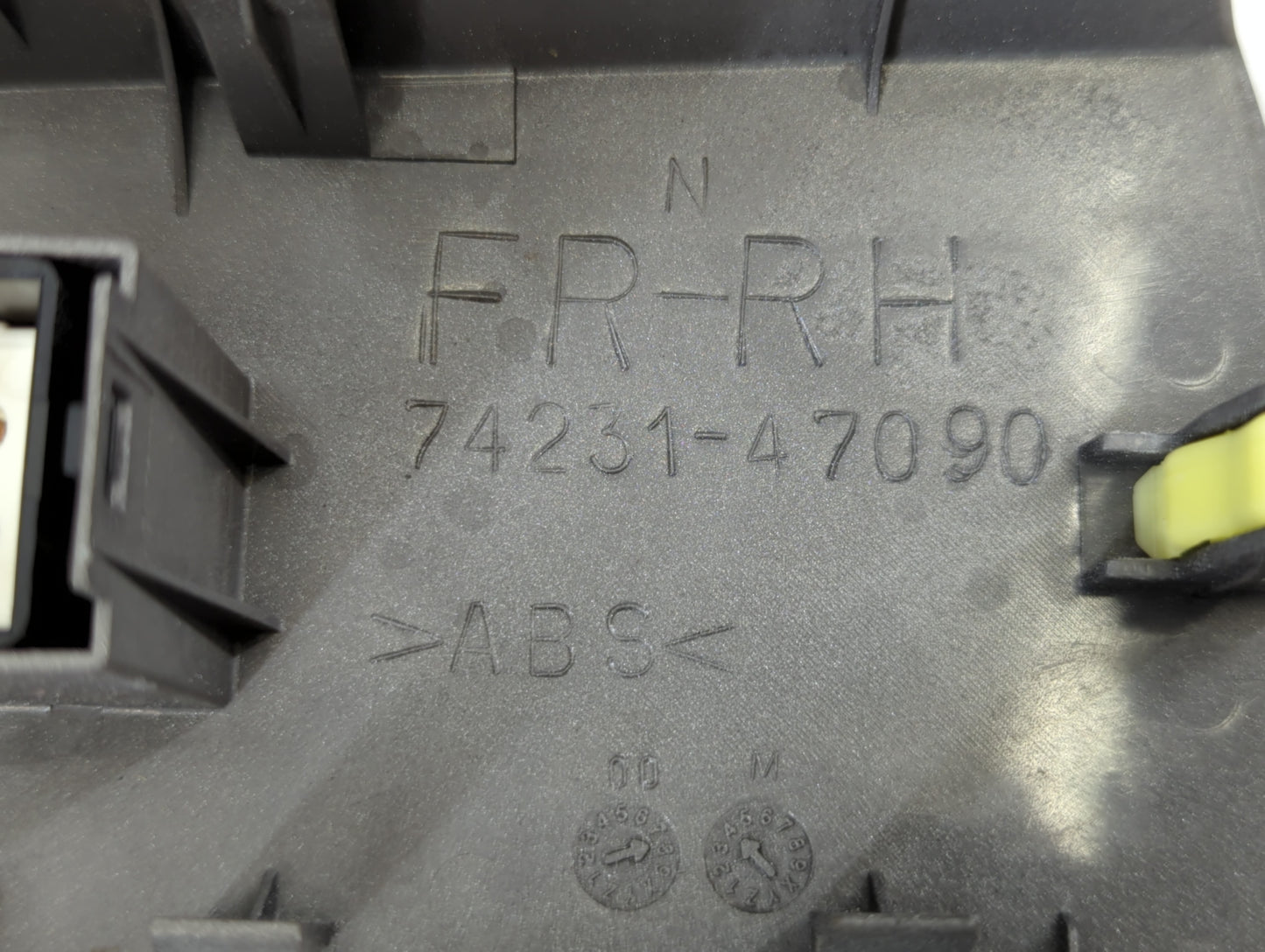 2004-2009 Toyota Prius Master Power Window Switch Replacement Driver Side Left P/N:74231-47090 Fits OEM Used Auto Parts - Oe