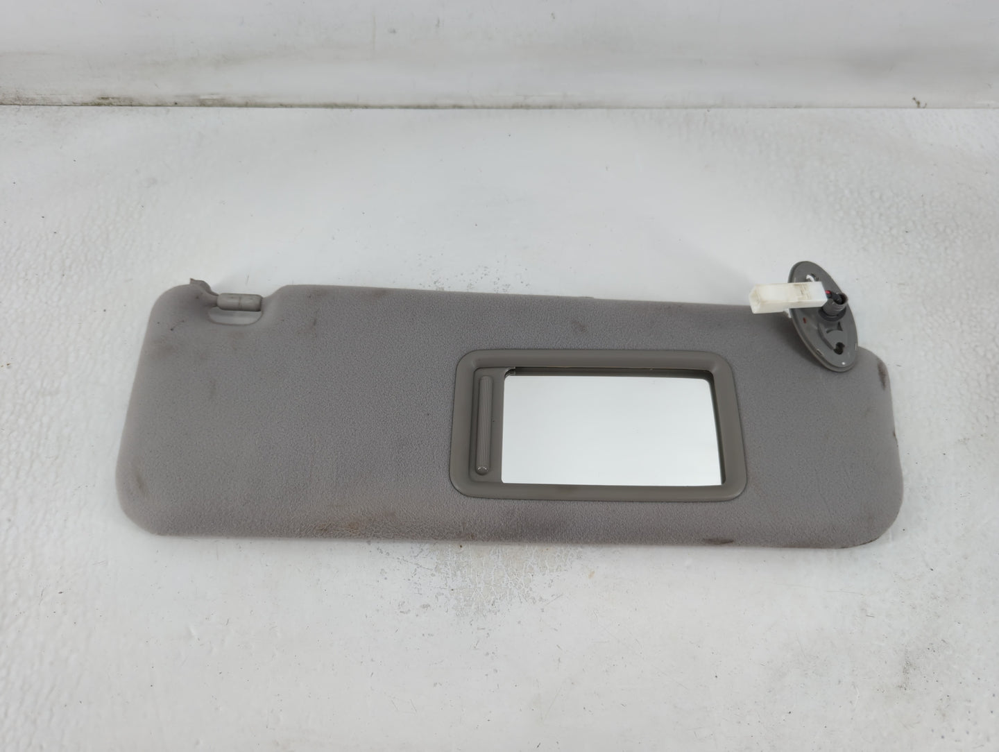 2006-2009 Toyota Prius Sun Visor Shade Replacement Passenger Right Mirror Fits Fits 2006 2007 2008 2009 OEM Used Auto Parts 