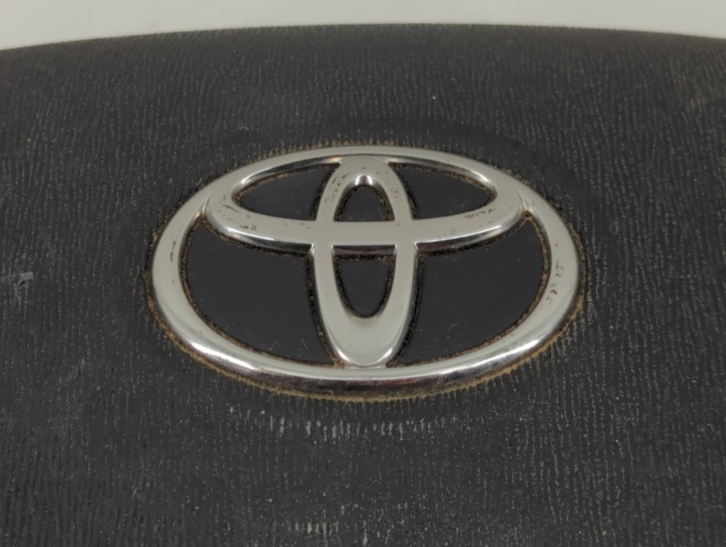 2006-2009 Toyota Prius Air Bag Driver Left Steering Wheel Mounted P/N:F09818708A9R 8442202 Fits Fits 2006 2007 2008 2009 OEM