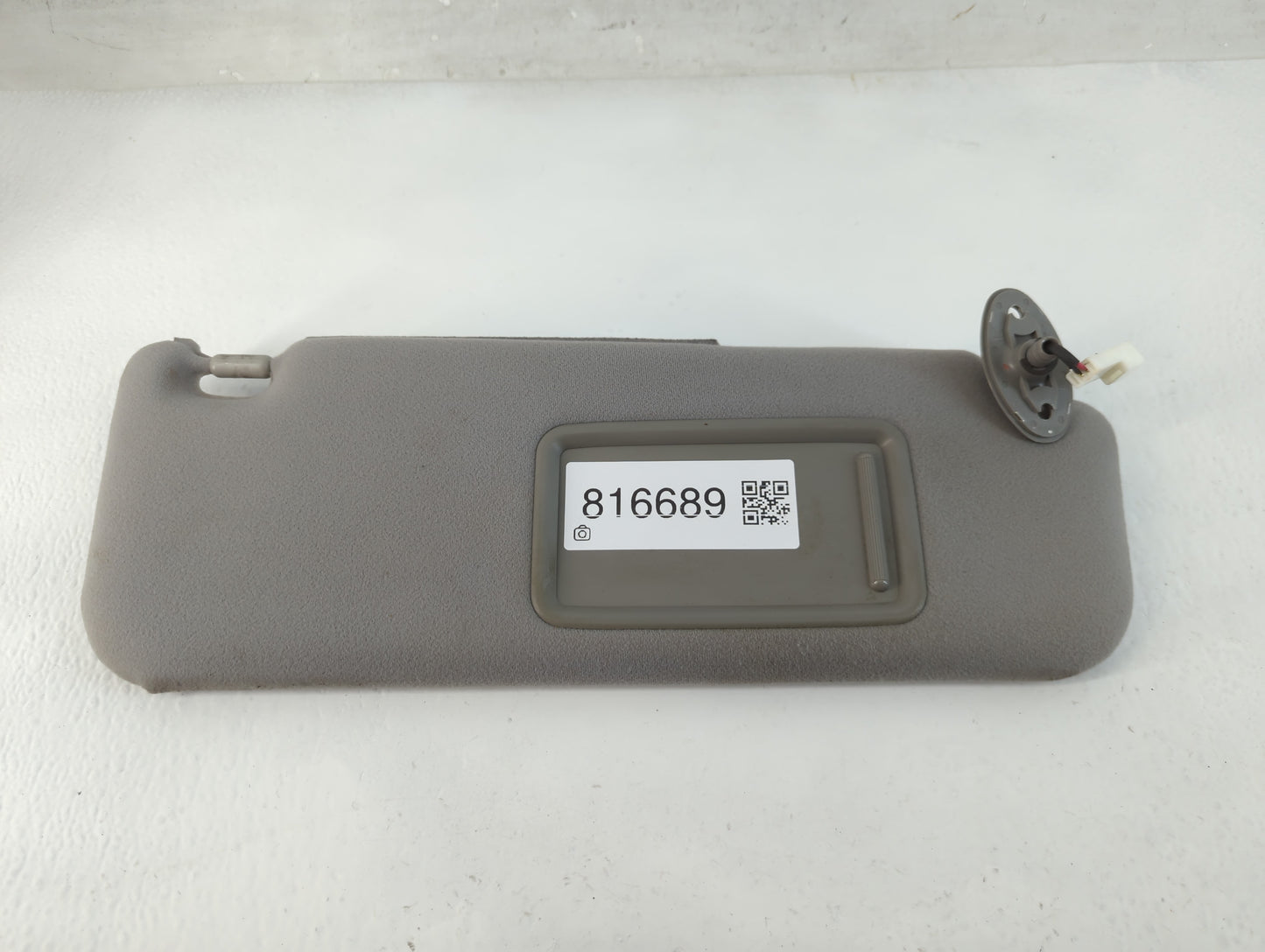 2006-2009 Toyota Prius Sun Visor Shade Replacement Passenger Right Mirror Fits Fits 2006 2007 2008 2009 OEM Used Auto Parts 