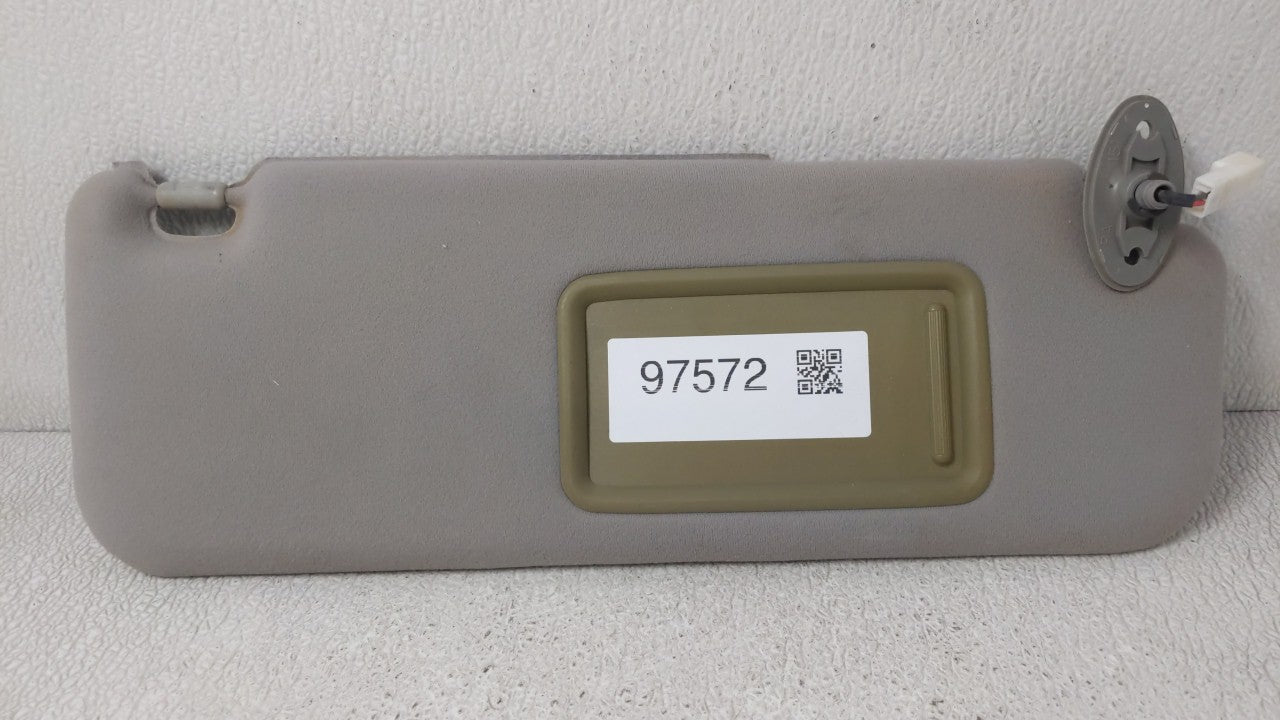 2006-2009 Toyota Prius Sun Visor Shade Replacement Passenger Right Mirror Fits Fits 2006 2007 2008 2009 OEM Used Auto Parts 