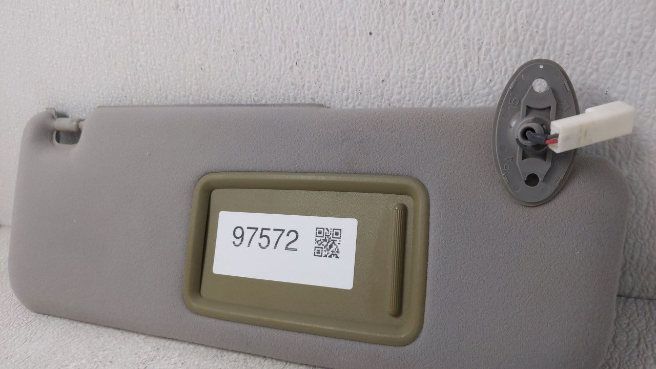 2006-2009 Toyota Prius Sun Visor Shade Replacement Passenger Right Mirror Fits Fits 2006 2007 2008 2009 OEM Used Auto Parts 