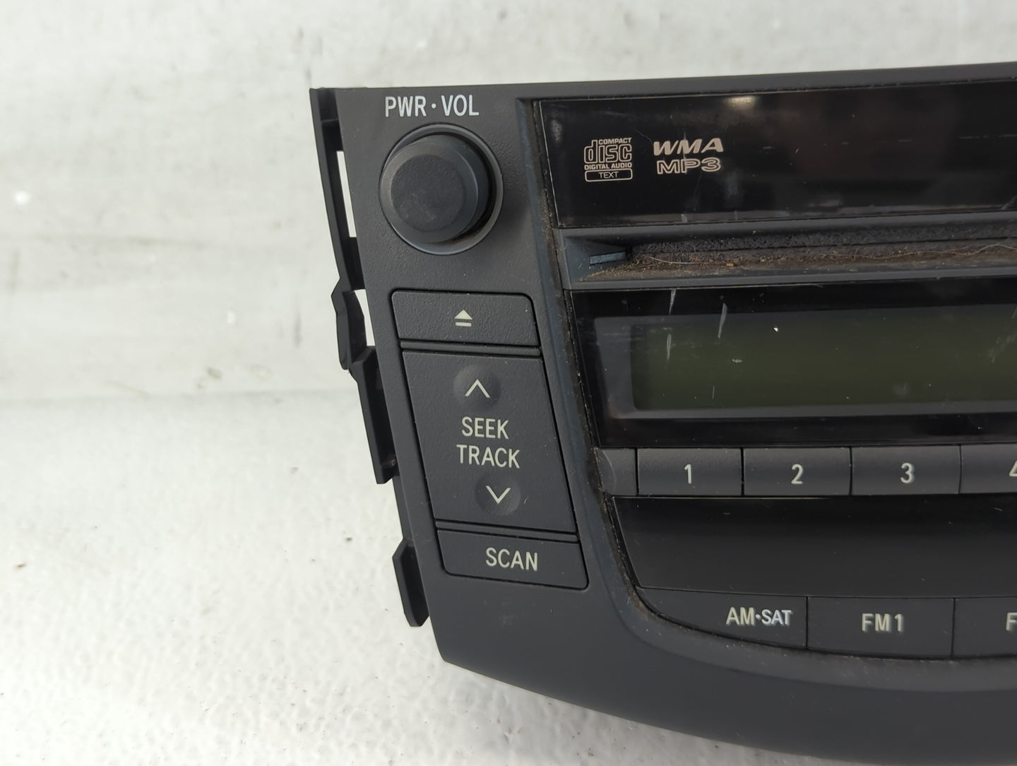 2007-2008 Toyota Rav4 Radio AM FM Cd Player Receiver Replacement P/N:86120-42182 Fits Fits 2007 2008 OEM Used Auto Parts - O