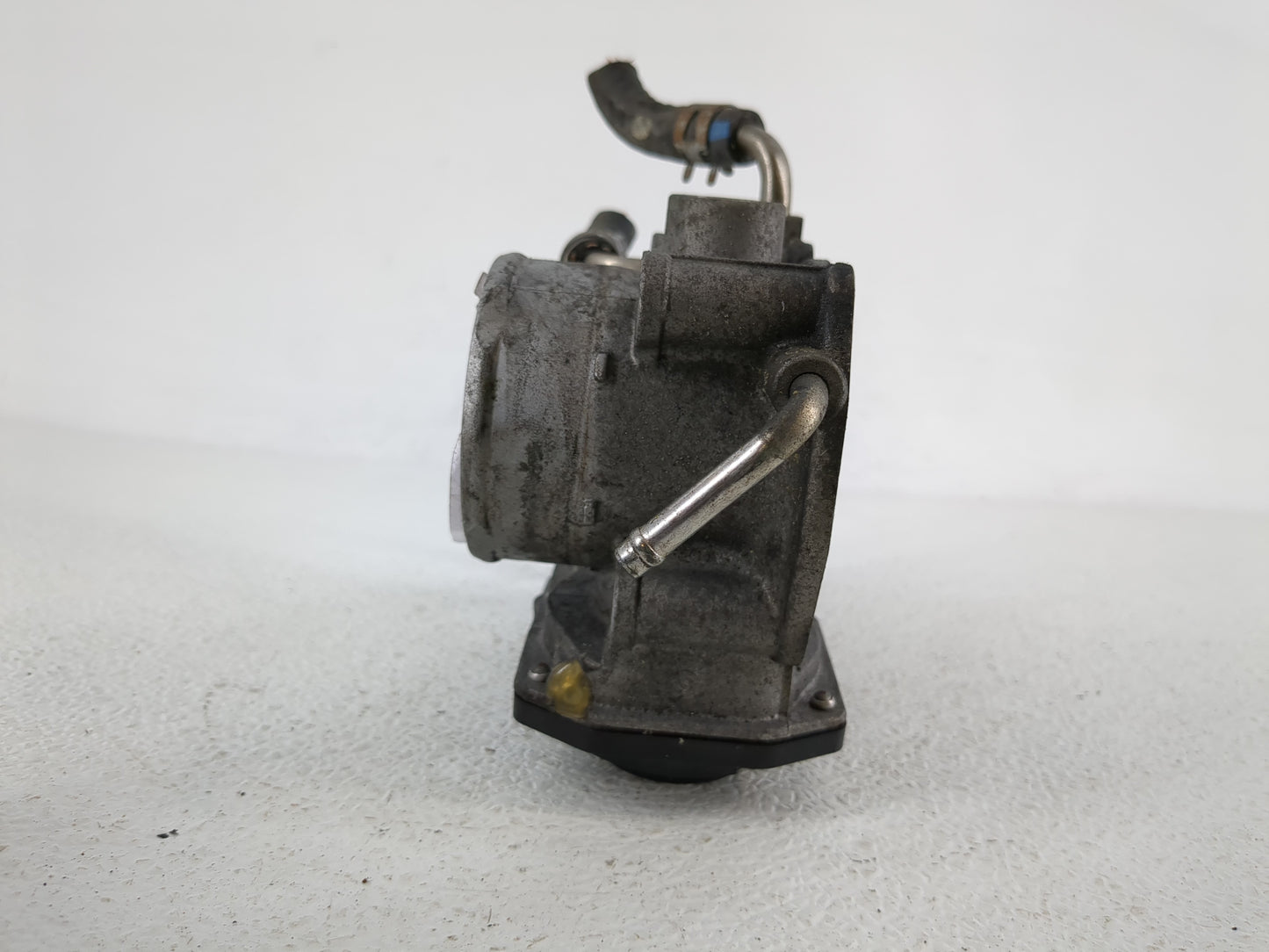 2006-2008 Toyota Rav4 Throttle Body P/N:22030-28070 Fits Fits 2006 2007 2008 2009 2010 2011 2012 2013 2014 2015 OEM Used Aut