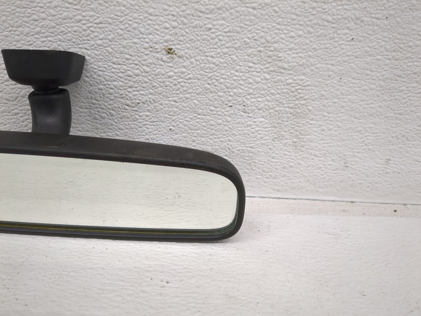 2004-2015 Toyota Rav4 Interior Rear View Mirror Replacement OEM P/N:E4012197 E4022197 Fits OEM Used Auto Parts - Oemusedauto