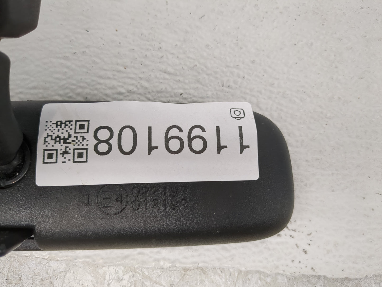 2004-2015 Toyota Rav4 Interior Rear View Mirror Replacement OEM P/N:E4012197 E4022197 Fits OEM Used Auto Parts - Oemusedauto