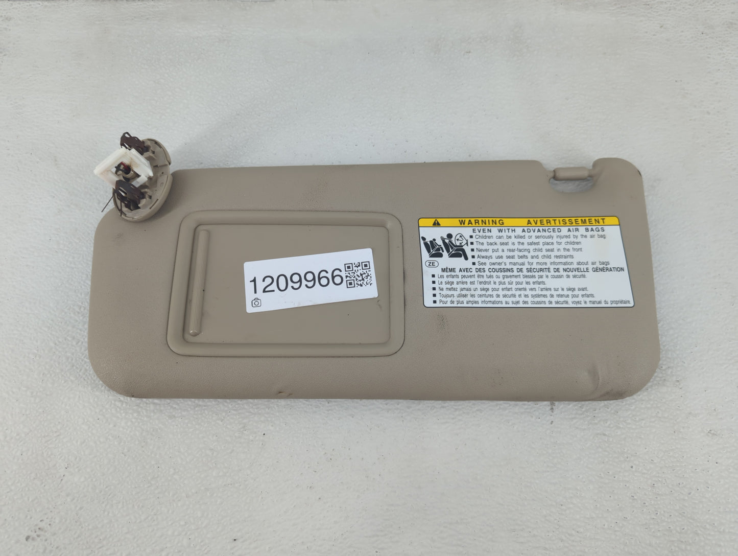 2006-2009 Toyota Rav4 Sun Visor Shade Replacement Driver Left Mirror Fits Fits 2006 2007 2008 2009 OEM Used Auto Parts - Oem