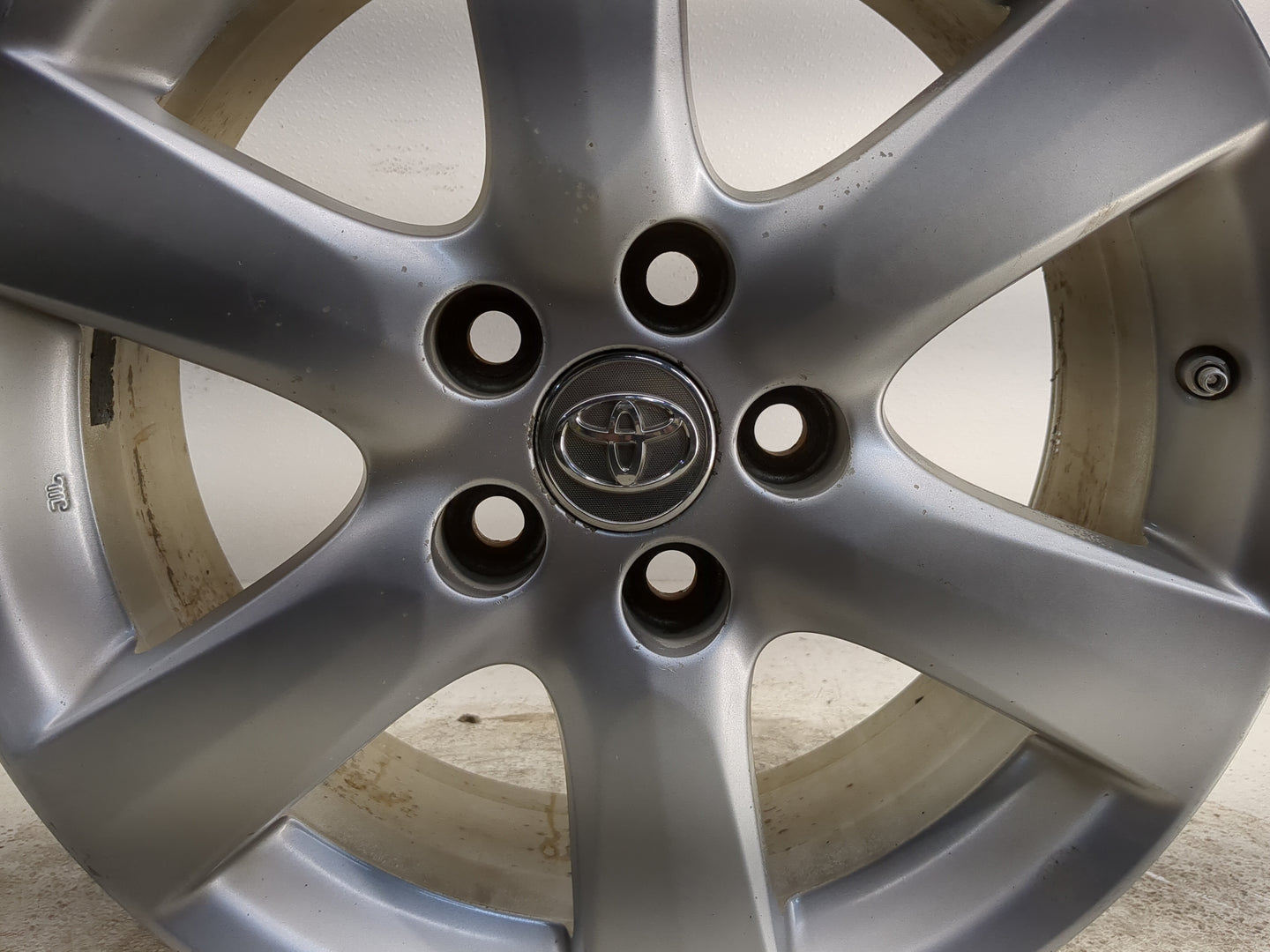 2006-2008 Toyota Rav4 Oem Wheel Rim - Oemusedautoparts1.com