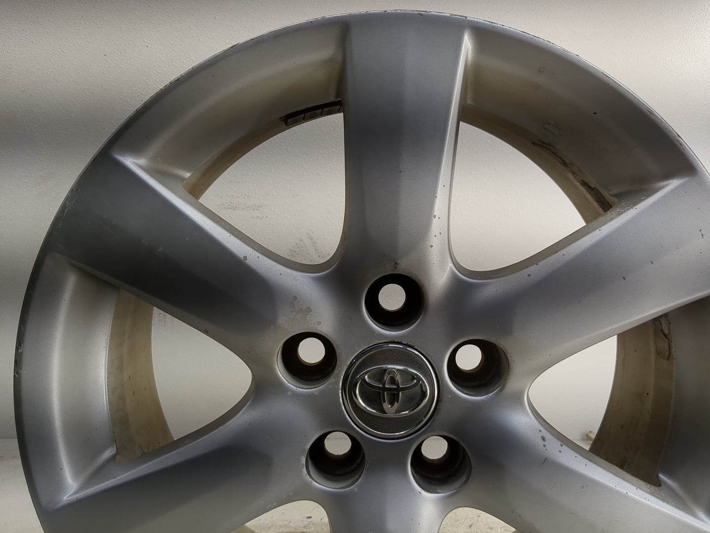 2006-2008 Toyota Rav4 Oem Wheel Rim - Oemusedautoparts1.com