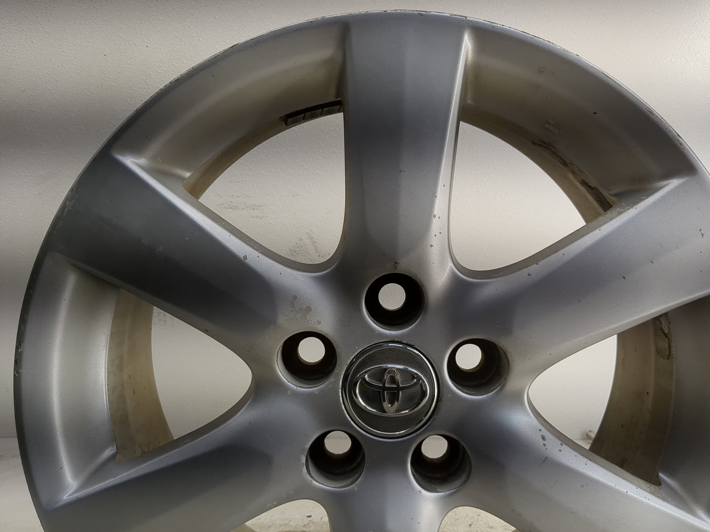 2006-2008 Toyota Rav4 Oem Wheel Rim - Oemusedautoparts1.com