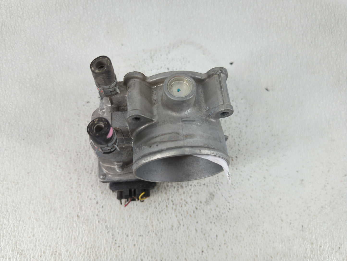 2006-2012 Toyota Rav4 Throttle Body P/N:22030-0P050 Fits OEM Used Auto Parts - Oemusedautoparts1.com