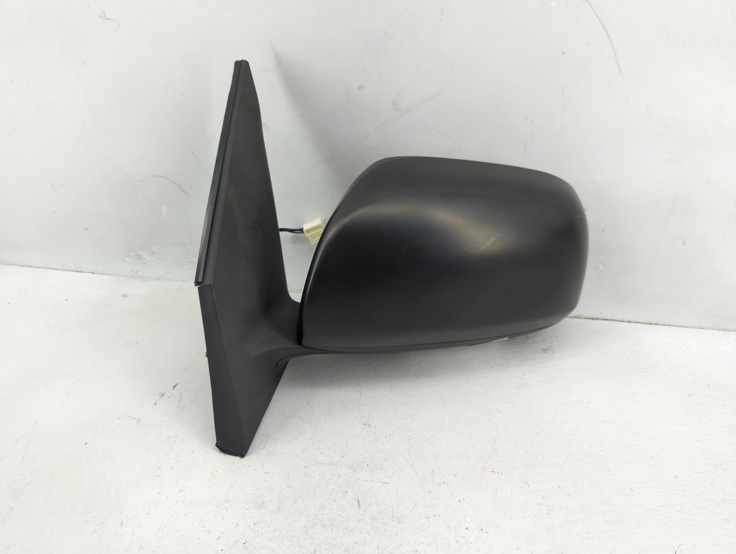 2006-2008 Toyota Rav4 Driver Side View Mirror - Left Door Mirror OEM Used - Oemusedautoparts1.com