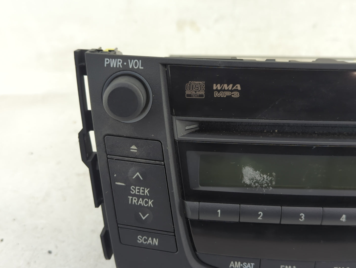 2007-2008 Toyota Rav4 Radio AM FM Cd Player Receiver Replacement P/N:86120-42182 Fits Fits 2007 2008 OEM Used Auto Parts - O