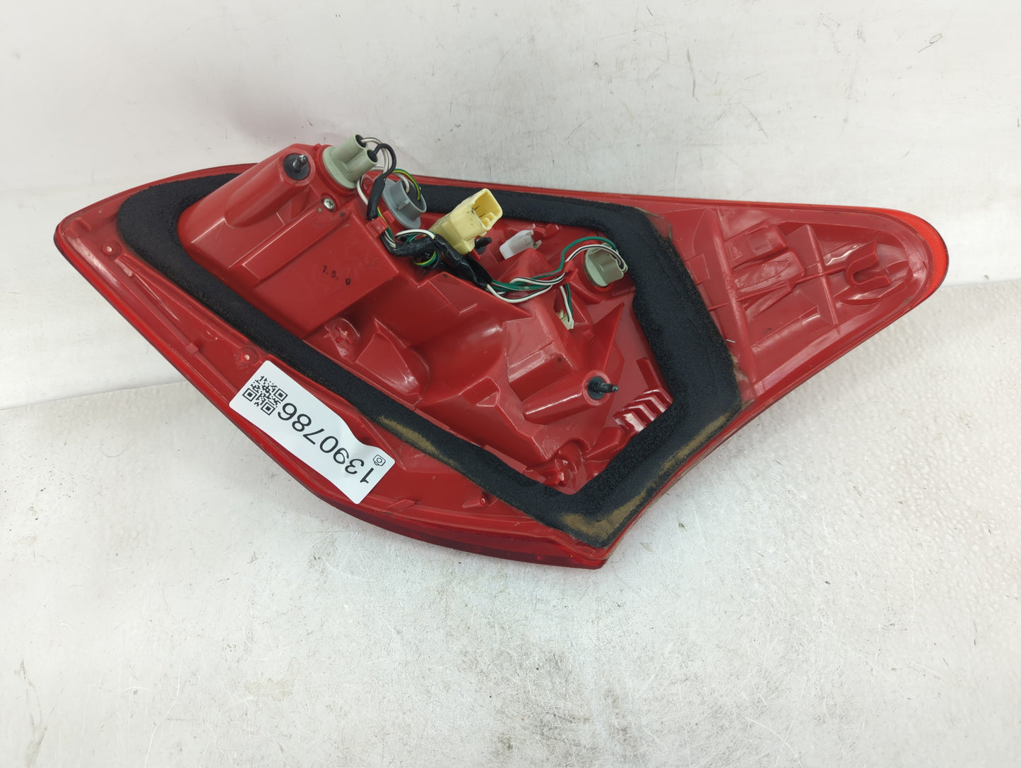 2006-2008 Toyota Rav4 Tail Light Assembly Passenger Right OEM Fits Fits 2006 2007 2008 OEM Used Auto Parts - Oemusedautopart