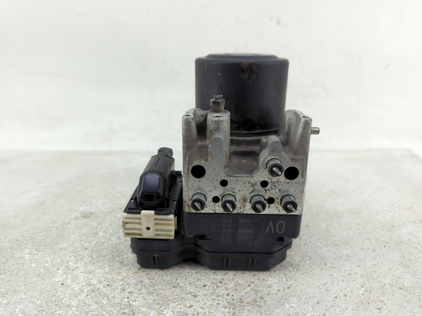 2006-2008 Toyota Rav4 ABS Pump Control Module Replacement P/N:89541-42180 44540-42060 Fits Fits 2006 2007 2008 OEM Used Auto