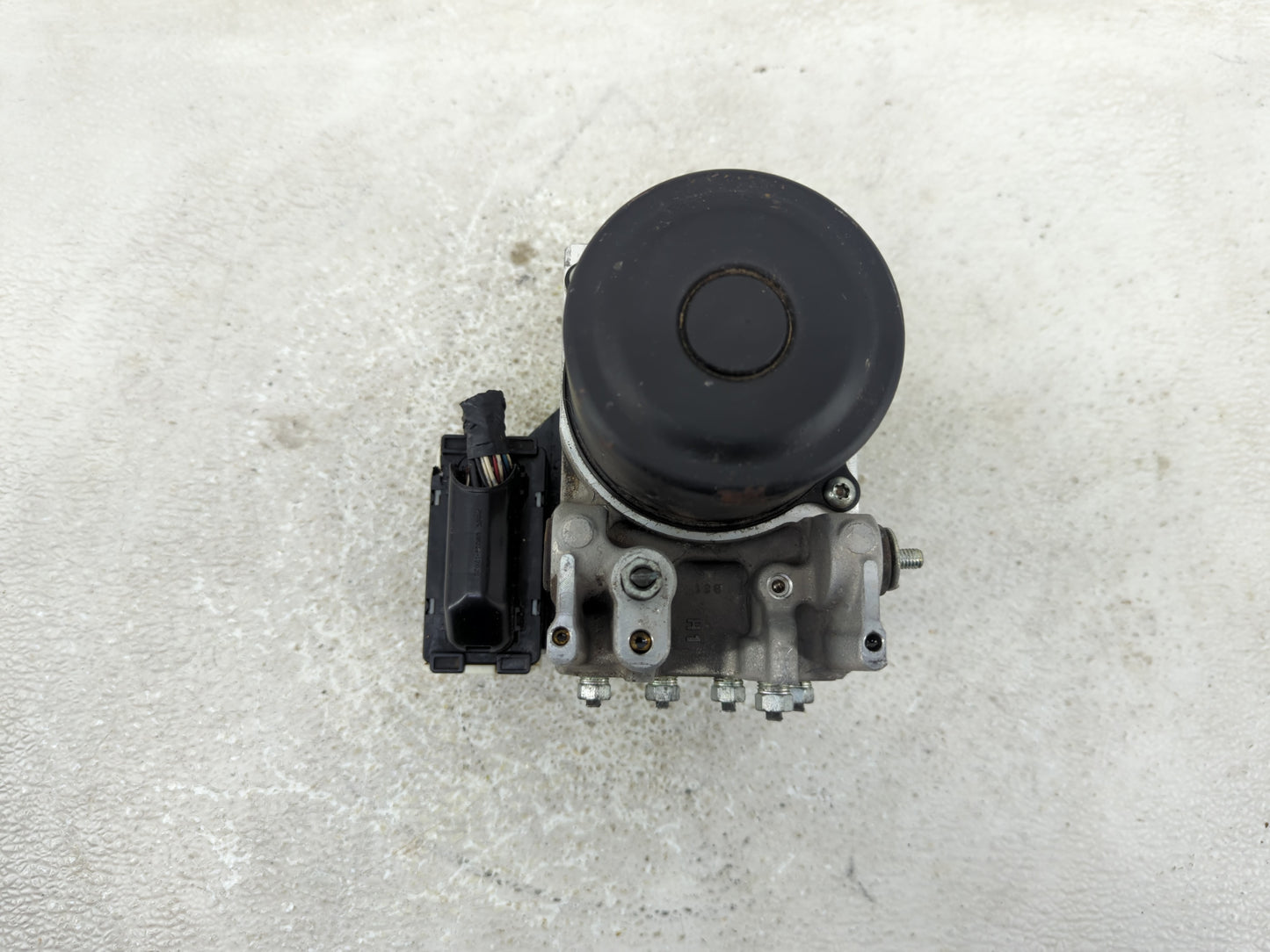 2006-2008 Toyota Rav4 ABS Pump Control Module Replacement P/N:89541-42180 44540-42060 Fits Fits 2006 2007 2008 OEM Used Auto