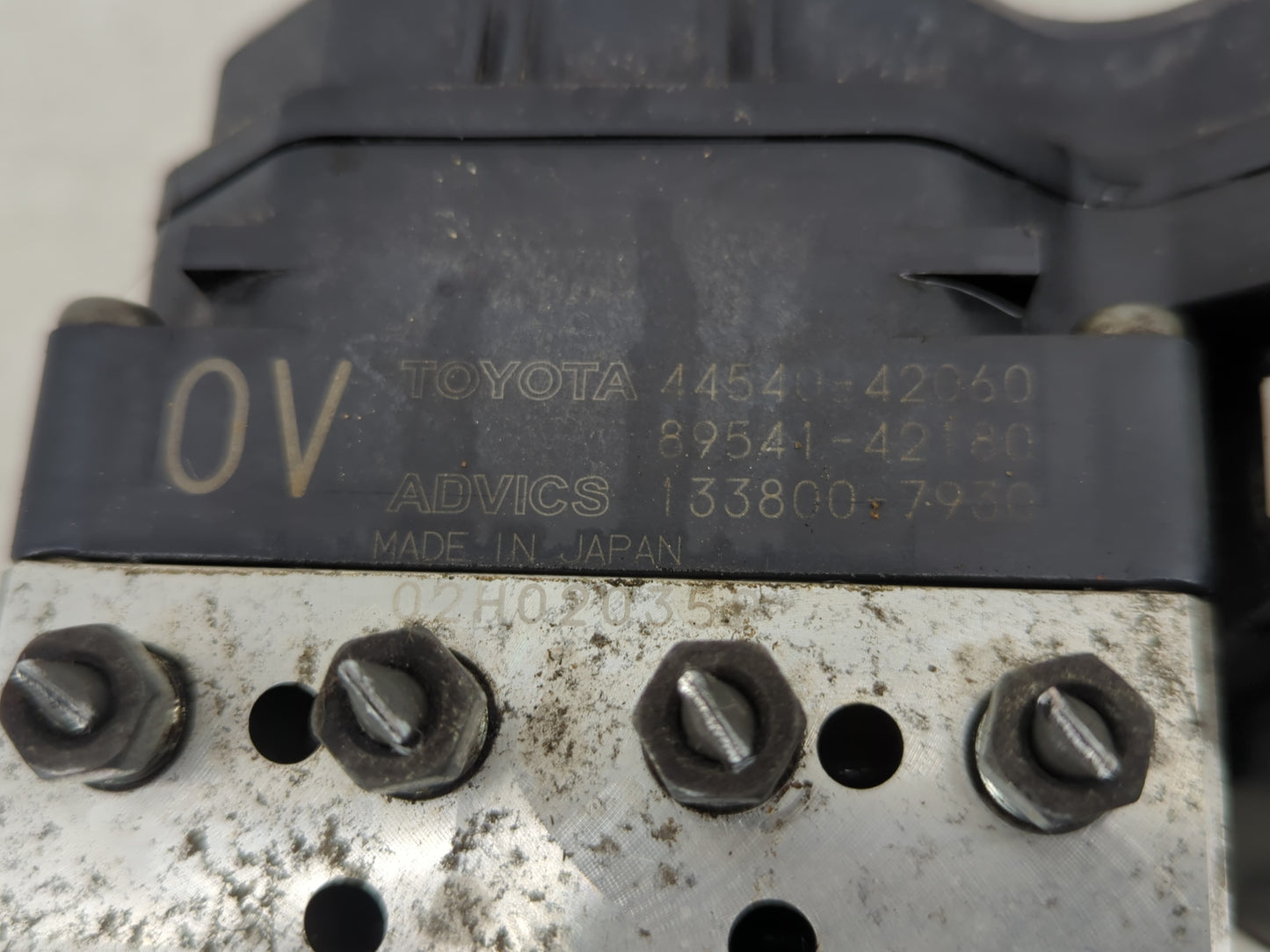 2006-2008 Toyota Rav4 ABS Pump Control Module Replacement P/N:89541-42180 44540-42060 Fits Fits 2006 2007 2008 OEM Used Auto